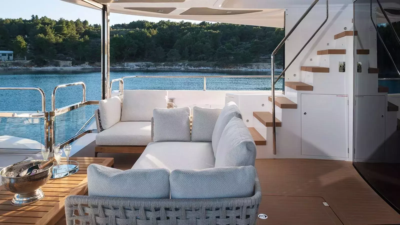 Mowana by Sunseeker – Private Motor Yacht Charter in Trogir