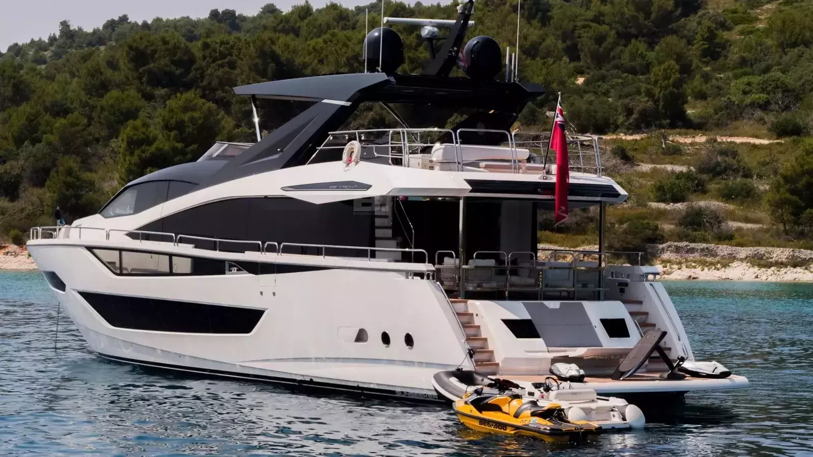Mowana by Sunseeker – Private Motor Yacht Charter in Trogir