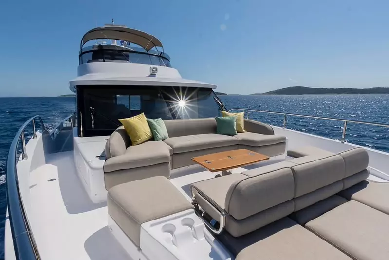 Olivia Magellano by Azimut – Private Motor Yacht Charter in Tribunj