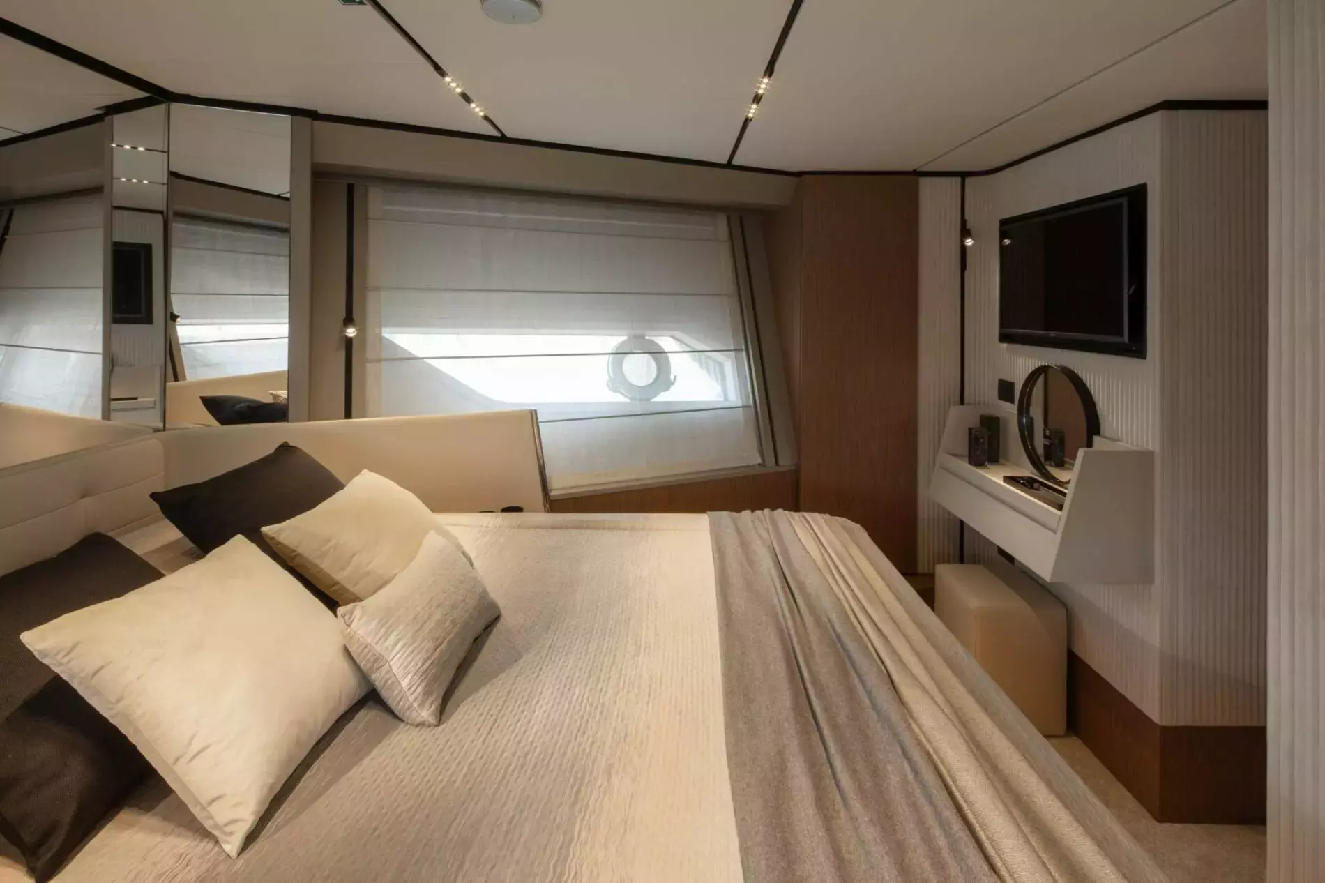 We2 by Ferretti – Private Motor Yacht Charter in Trogir
