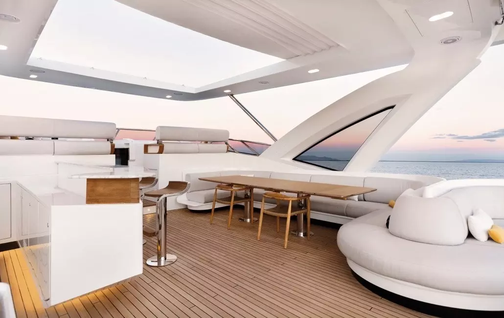 Volante image 20