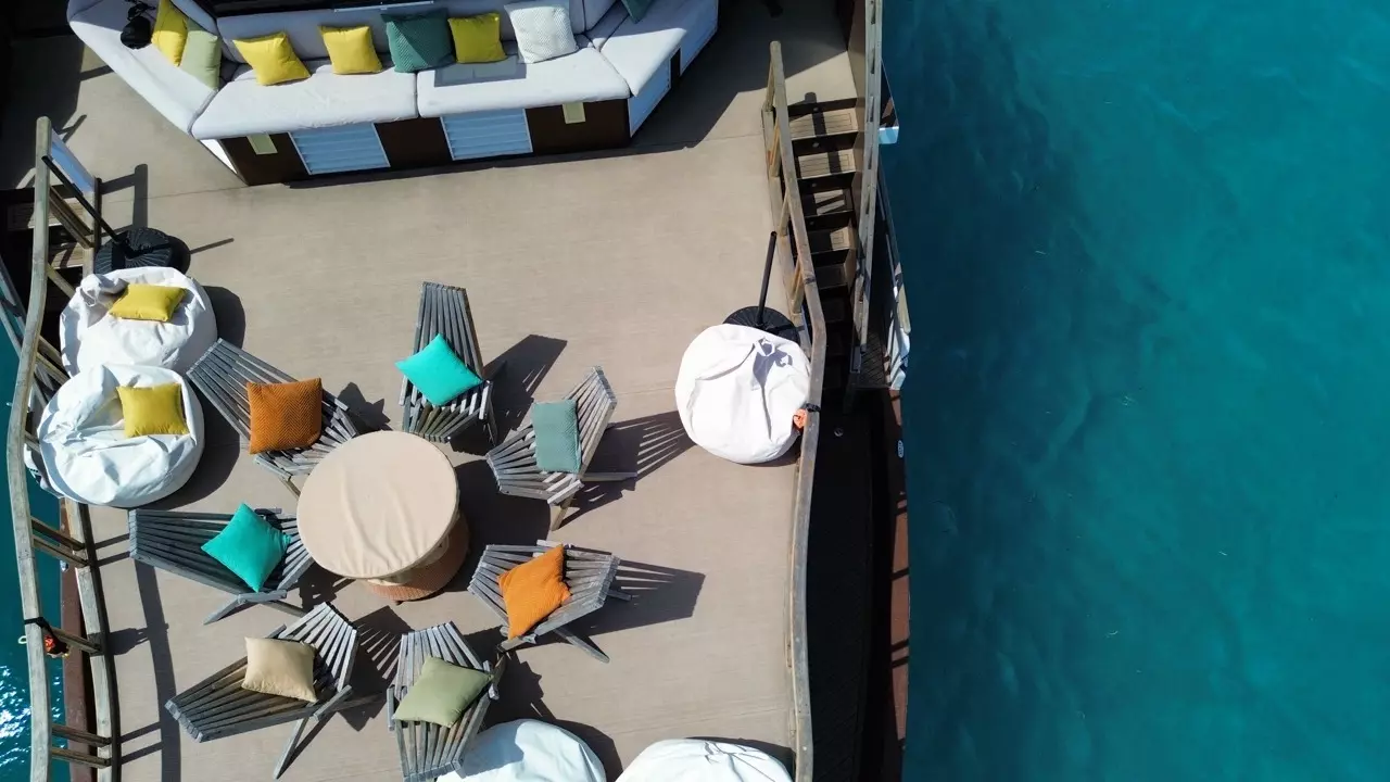Atoll Villa image 13