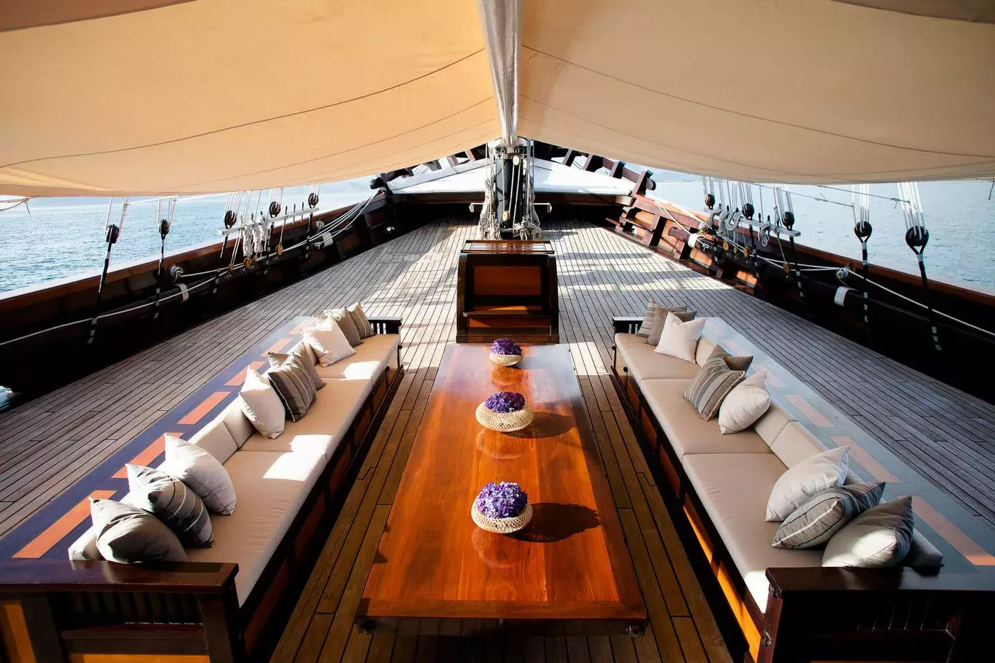 Dunia Baru by Konjo Boat Builders – Private Superyacht Charter in Labuan Bajo