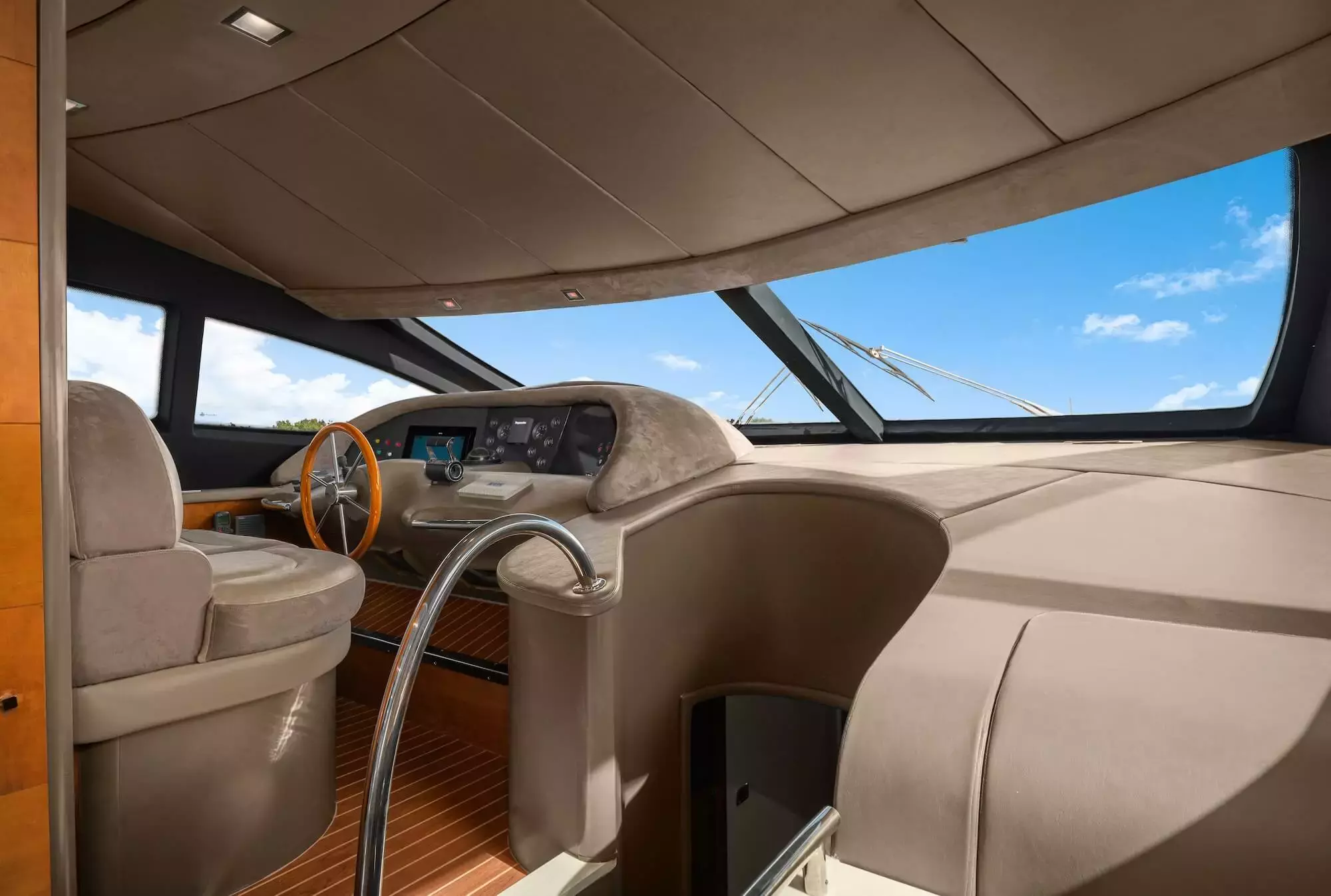 Azimut image 12