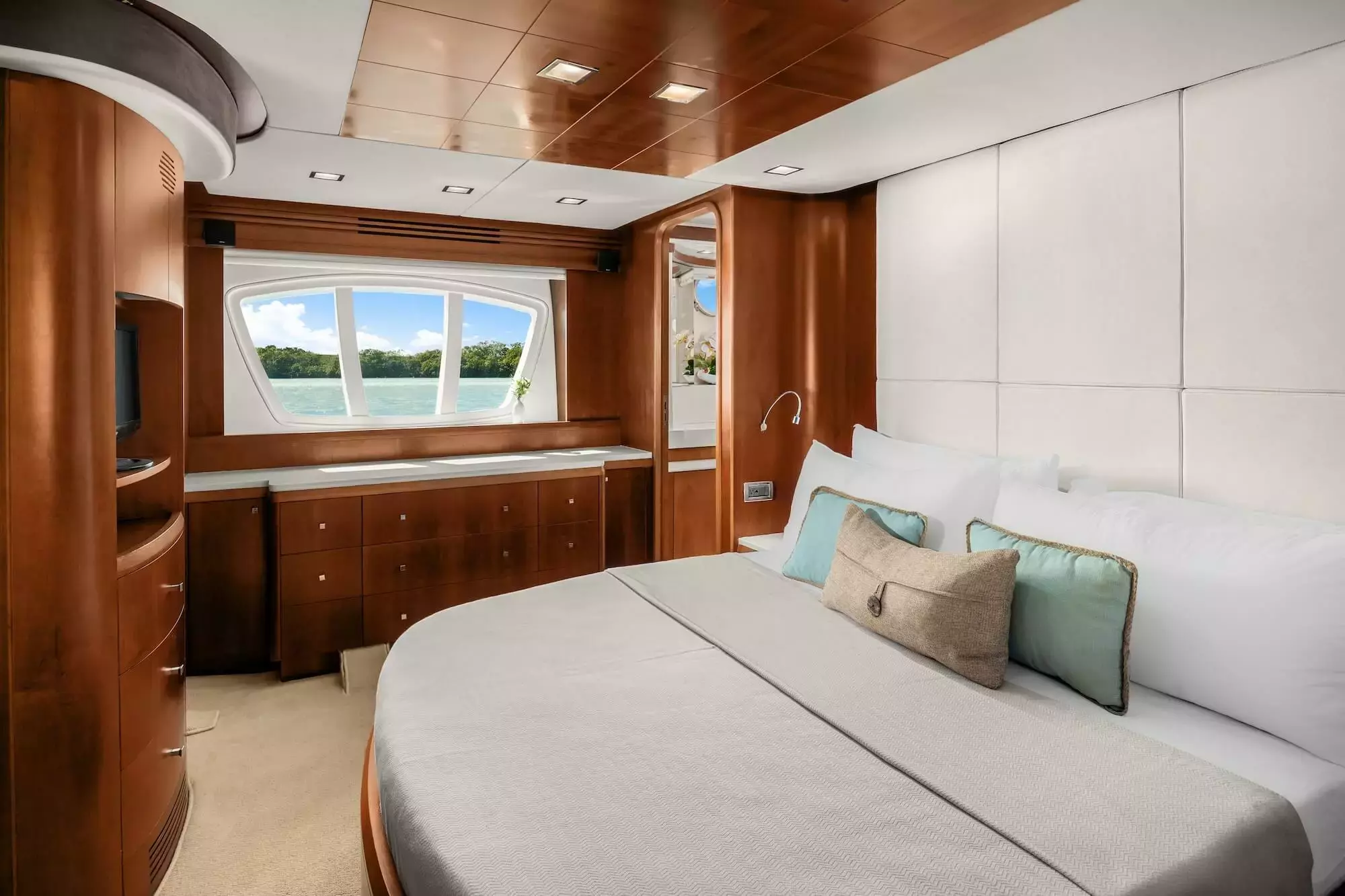 Azimut image 13