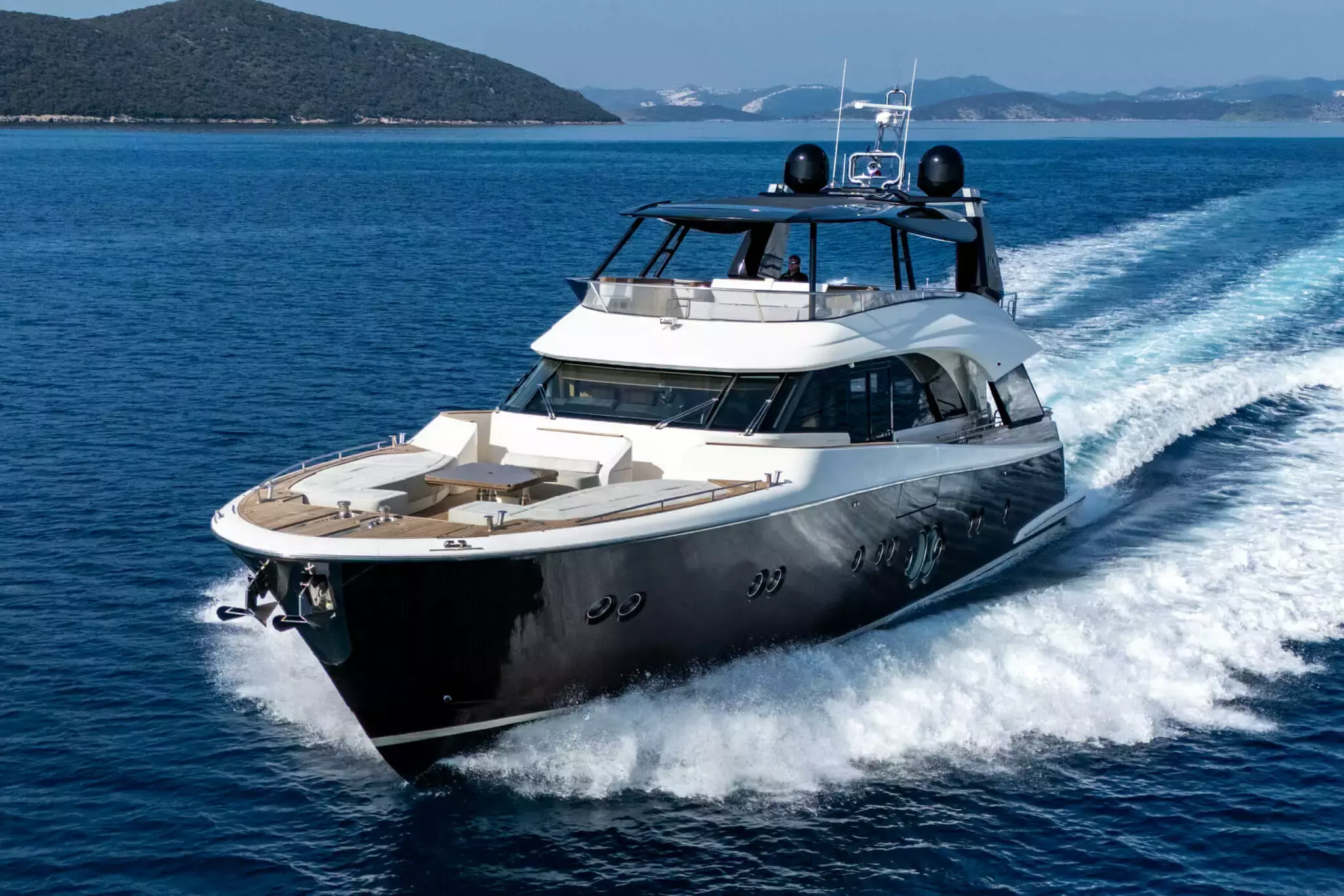 Bella Luna by Monte Carlo – Private Motor Yacht Charter in Mykonos