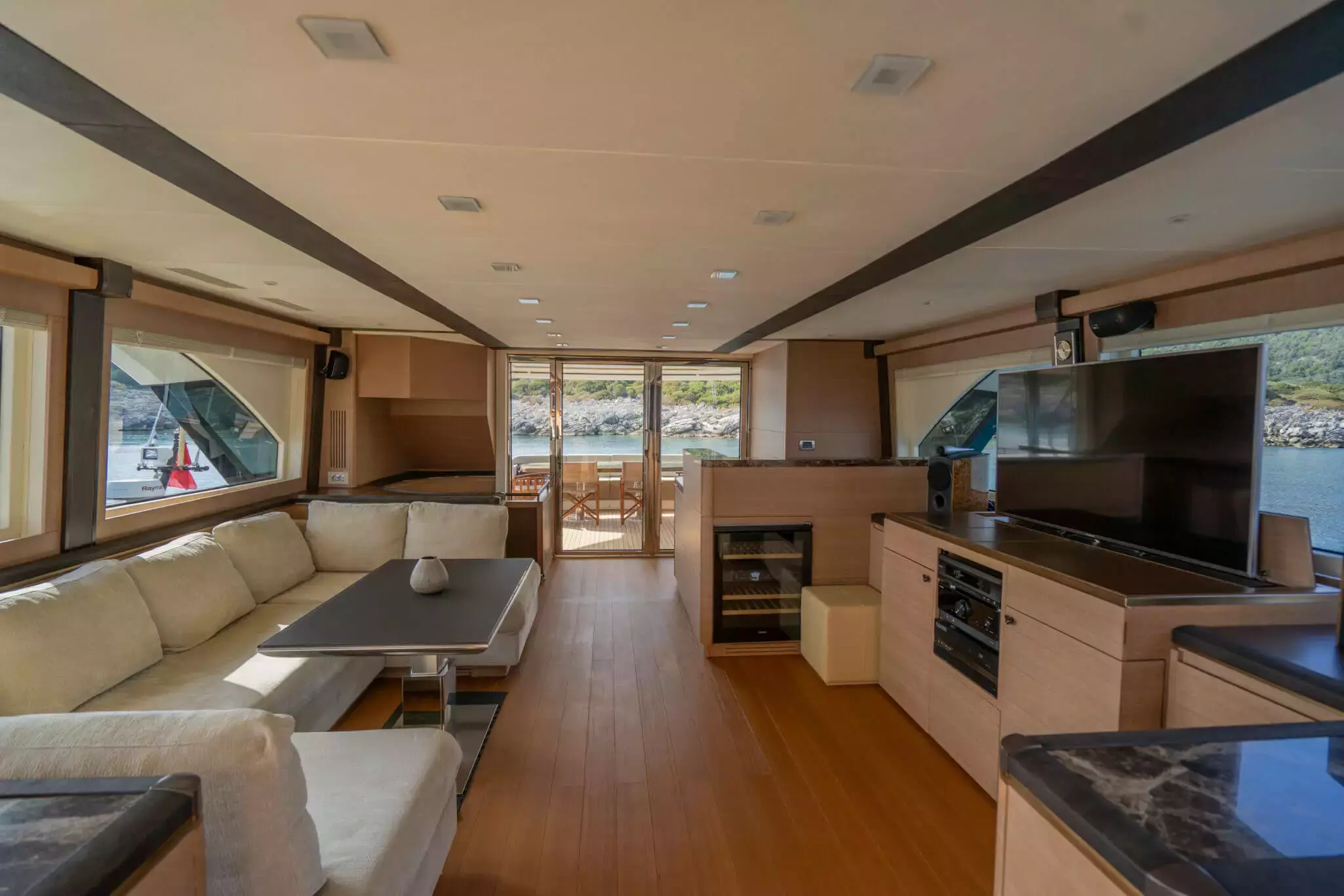 Bella Luna image 15